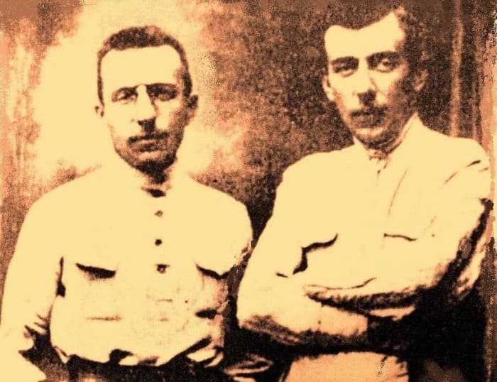 Братья Антон и Виталий Макаренко, август 1914 | Фото: kleinburd.ru