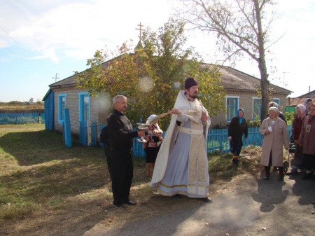 В деревне Новомихайловка Татарского района прошел крестный ход