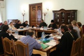 На московском подворье Троице-Сергиевой лавры состоялось очередное заседание комиссии Межсоборного присутствия по организации церковной миссии