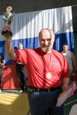 Новосибирский священник подтвердил чемпионский титул
