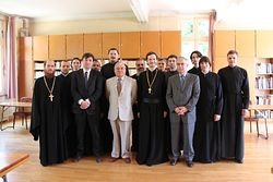 Русскую духовную семинарию в Париже посетили представители французского правительства