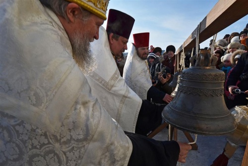 27 февраля в пос. Линево состоялось освящение крестов, куполов и колоколов храма в честь Покрова Пресвятой Богородицы