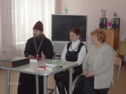 Фоторепортаж с встречи Новосибирском доме ветеранов труда посвященном Дню Православной Книги