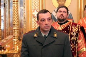 Генерал-майор наркополиции Александр Кандиков наградил членов Александро-Невского братства нагрудными знаками