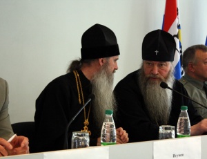 Митрополит Тихон благословил участников антинаркотического семинара
