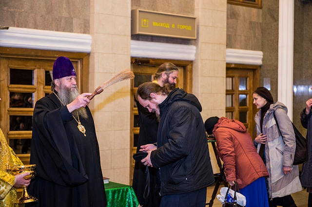 Поезд «За духовное возрождение России» отправился в путь (фоторепортаж)