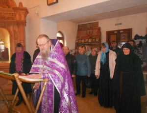 В Искитимской епархии встретили святыни