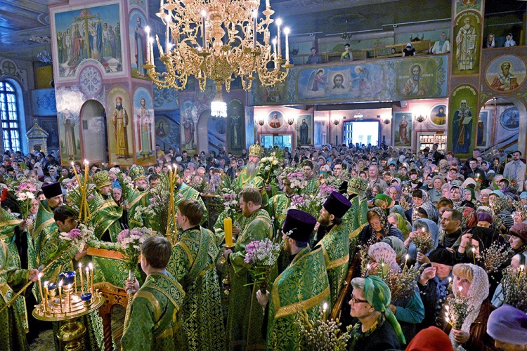 Вербное воскресенье в Вознесенском соборе (фоторепортаж)