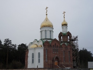 Малое освящение храма Святой Троицы в Ордынске и первая литургия (видео)
