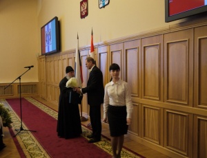 Губернатор Василий Юрченко наградил священнослужителей и представителей Новосибирской Митрополии Русской Православной Церкви