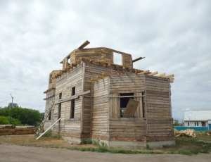 Возобновилось строительство храма в селе Ивановке Баганского района