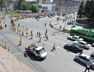 В Новосибирске прошел первый в Сибири молодежный Крестный ход