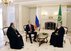 Состоялась встреча Святейшего Патриарха Кирилла с губернатором Новосибирской области В.А. Юрченко