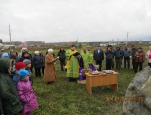 Епископ Искитимский и Черепановский Лука совершил освящение закладного камня