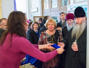 В Новосибирске работает выставка "Православная осень"