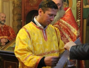 Знаком «Почетный сотрудник Войсковой Православной миссии» награжден известный актер театра и кино Андрей Мерзликин