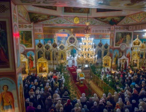 Праздничные богослужения в честь Рождества Христова в Вознесенском соборе (фоторепортаж)