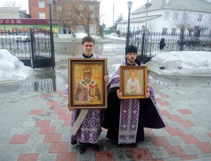 Начало крестного хода в Карасукской епархии и молитва о мире и благополучии в Крыму и Севастополе