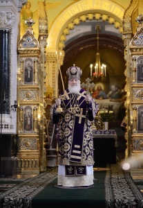 Святейшей Патриарх Кирилл: "Крест, несение скорбей и страданий без ропота, с терпением, мужественно, с верой в Бога, спасает человека"