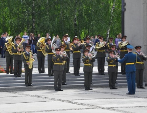 Вручение знамени Главному управлению Федеральной службы исполнения наказаний по Новосибирской области