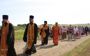 Крестный ход к святому колодцу в с. Вознесенка