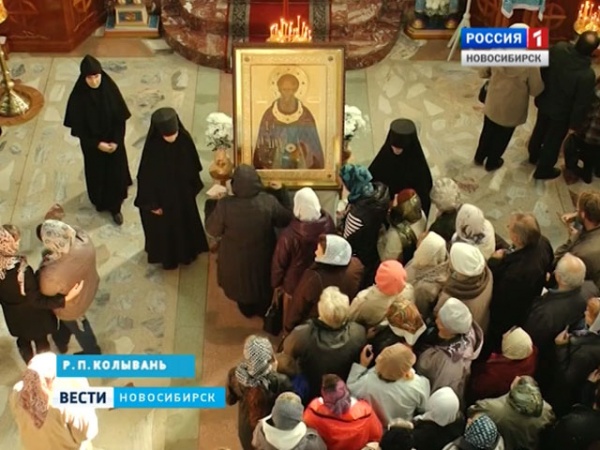 Икону и мощи Сергия Радонежского привезли сегодня в женский монастырь в Колывани (+ видео)