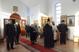 Почетные гости посетили Епархиальное подсобное хозяйство в селе Новошилово