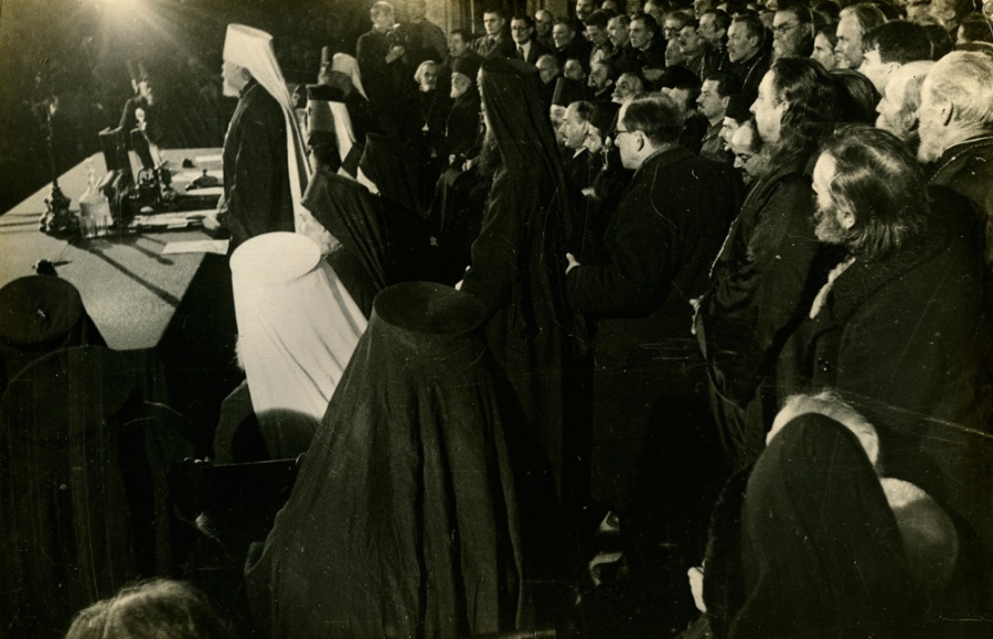 Поместный Собор 1945 года в фото- и видеодокументах.