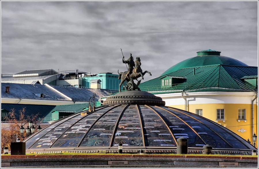 15 самых известных памятников русским святым