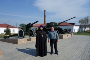Епископ Филипп поздравил с Днем Победы 103-летнего ветерана Великой Отечественной войны