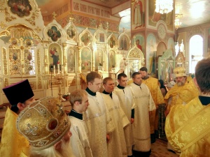 Поставление во чтецов выпускников Новосибирской Духовной семинарии