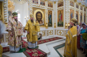 Епископ Лука возглавил воскресную Литургию в кафедральном Соборе во имя святителя Николая