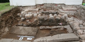 Археологи нашли утерянную гробницу святителя Феоктиста, архиепископа XIV-го века в Великом Новгороде