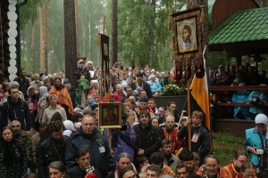 Чудотворная мироточивая икона Царя Николая приняла участие в Царских днях в Екатеринбурге