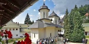 Патриарх Румынский Даниил освятил восстановленный собор монастыря Синайя