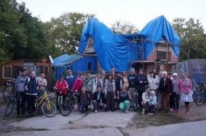30 августа 2015 года состоялся велопробег по Петергофу с посещением действующих и разрушенных храмов.
