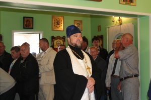 29 августа в поселке Буготак протоиерей Игорь Затолокин совершил молебен на открытие V областного слета ветеранов тяжелой атлетики