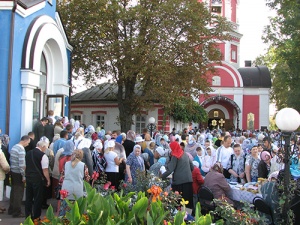 Белгородское чудо. Паломники со всей России приезжают в этот окраинный храм
