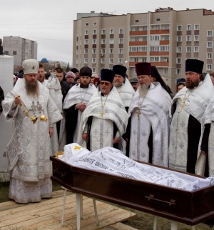 17 октября 2015 года епископ Искитимский и Черепановский Лука совершил отпевание протоиерея Бориса Дмитрука