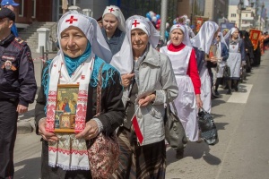 Пасхальный крестный ход в Новосибирске (фоторепортаж)