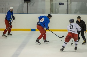 Хоккейная команда «Дружина» НРОО ВРНС провела первый матч