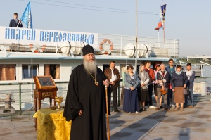 Корабль-церковь «Святой апостол Андрей Первозванный» отправился в 20-й миссионерский рейс
