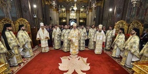 Румынский Патриархат: Семья — это исключительно союз мужчины и женщины