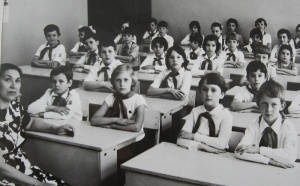 Советская система образования имела свои сильные и слабые стороны, однако идеализировать ее было бы ошибкой