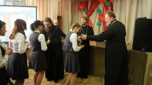 Епископ Филипп посетил на Светлой седмице Дубровинский и Каменский дома-инвалидов, Мошковскую и Колыванскую школы-интернаты