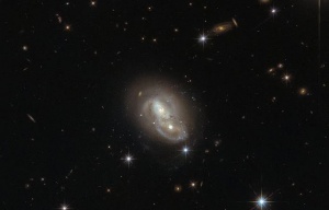 Телескоп Hubble позволил наблюдать за парой галактик, несущихся со скоростью 2 млн км/ч
