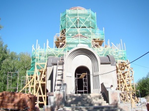 В строящемся храме Страстотерпца царя Николая завершена кирпичная кладка центрального свода