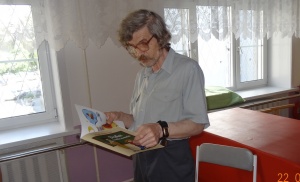 Новосибирский православный писатель Игорь Васильев встретился с ребятами из Центра "Олеся"