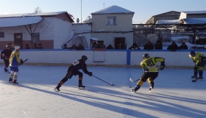 В исправительной колонии № 21 (п.Горный) открылся хоккейный сезон