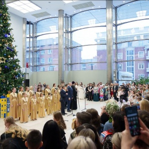 В Новосибирске состоялись традиционные рождественские ёлки